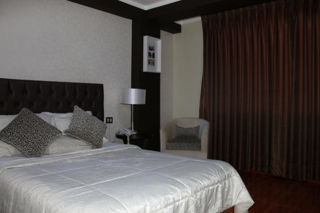 Hotel Venecia Huánuco エクステリア 写真