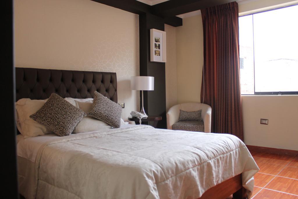 Hotel Venecia Huánuco エクステリア 写真