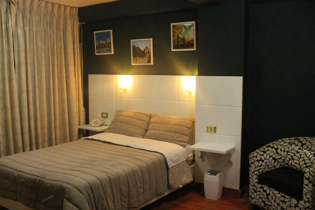 Hotel Venecia Huánuco エクステリア 写真